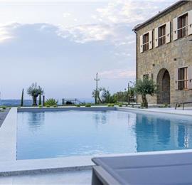 5 bedroom villa with heated pool near Momjan, Istria, sleep 12